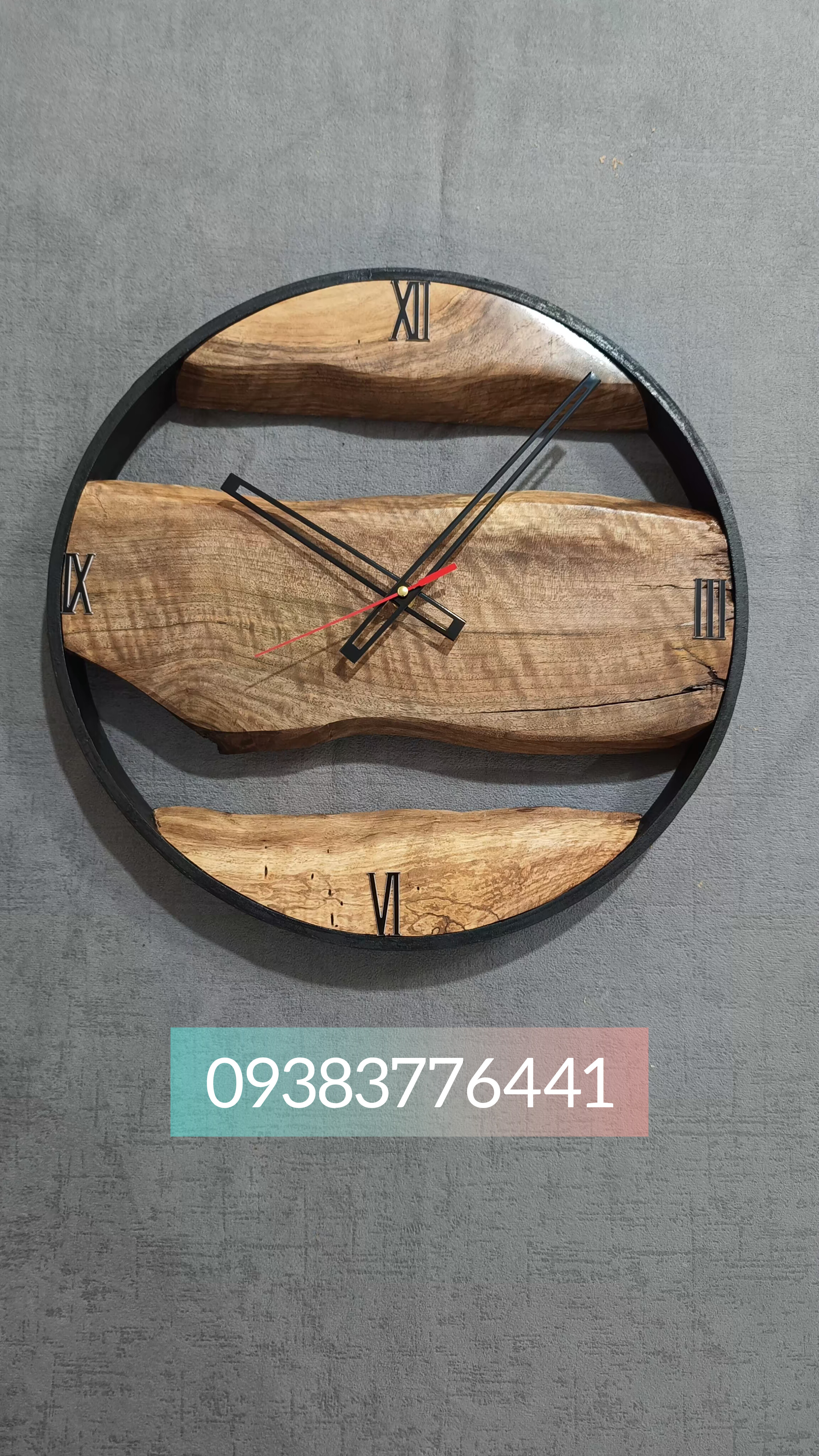 ساعت چوبی روستیک سایز 40 با چوب گردو