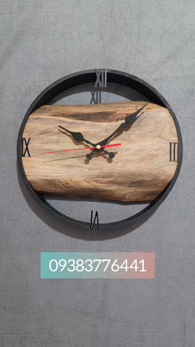 ساعت چوبی روستیک سایز 30 با چوب گردو